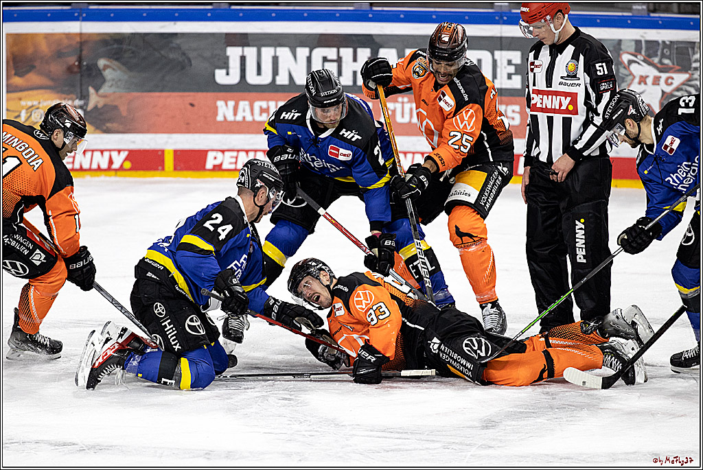 PENNY DEL;  Koelner Haie - Grizzlys Wolfsburg; Koeln, 25.11.2021